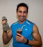 Batido de proteínas para ganar masa muscular, después del entrenamiento