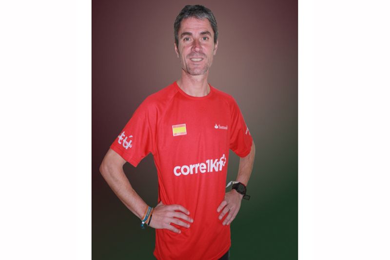 Suscríbete a Sport Life y consigue la camiseta Corre 1 km+ de Martín Fiz