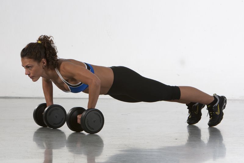 La progresión para lograr unos push-ups perfectos