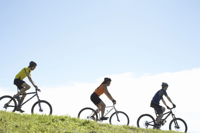 Cinco alimentos ideales para salir en bici