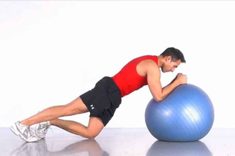 Entrena tu core con fitnessball: Circuito 3