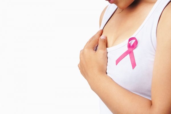 5 síntomas desconocidos del cáncer de mama