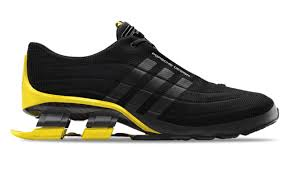 Así son las zapatillas que han creado los ingenieros de Porsche y adidas Así son las zapatillas que han creado los ingenieros de Porsche y adidas