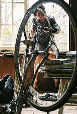 Mujeres ciclistas, titánides de las minorías Mujeres ciclistas, titánides de las minorías