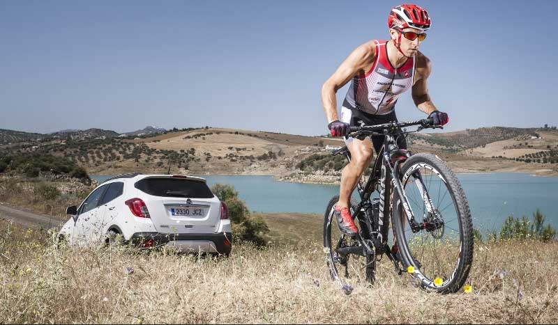 El coche amigo de las bicis, ¡FlexFix al poder!