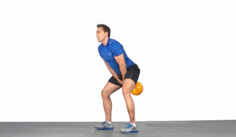 El ejercicio de Domingo Sánchez: squat inclinado