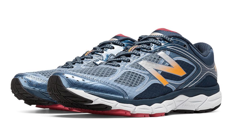 Probamos a fondo las New Balance 860 V6 Probamos a fondo las New Balance 860 V6
