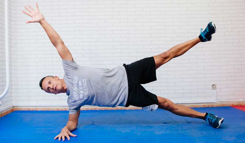 Ejercicios de abdomen antiaburrimiento: Circuito de antiflexión lateral