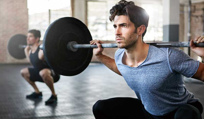 Si mi objetivo es la hipertrofia y el desarrollo de la fuerza, ¿cómo combino fuerza y cardio?