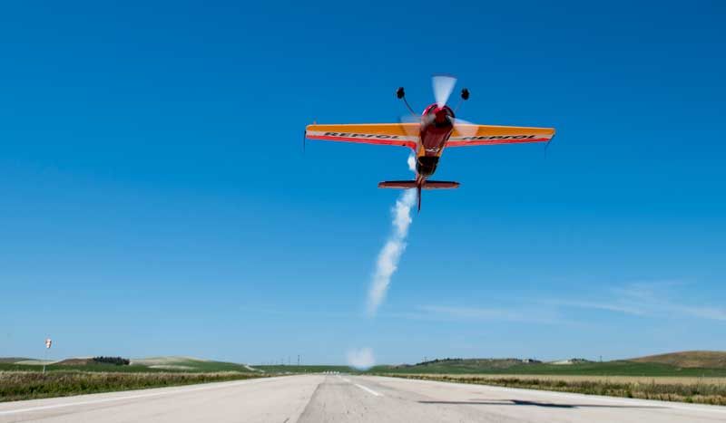 A 1.000 metros sobre el suelo... ¡Probamos el vuelo acrobático!