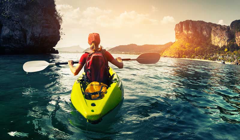 ¡Atrévete a surcar los mares en kayak!