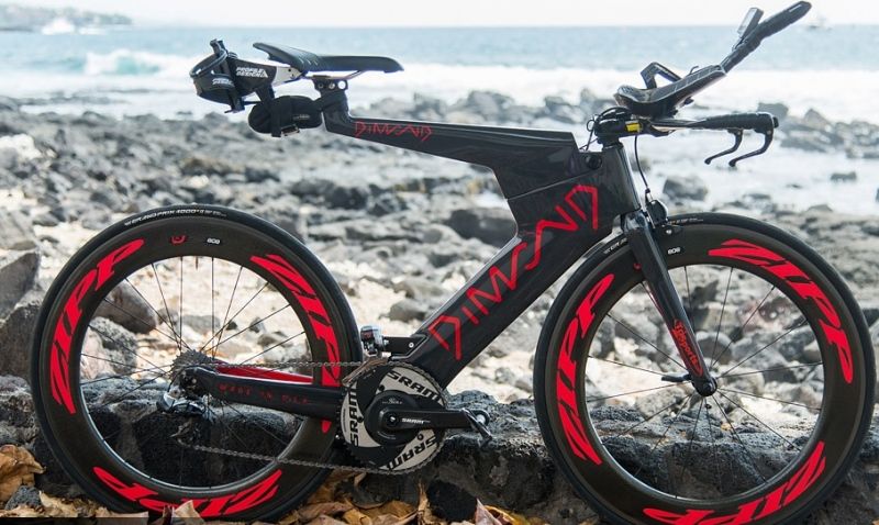 Le pide el divorcio tras comprar una bici de triatlón de 11.000 euros sin decirle nada