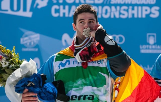 Lucar Eguibar, medalla de plata en el Mundial de snowboardcross