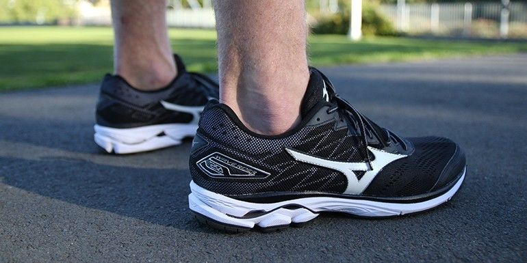 Probamos a fondo la zapatilla estrella de running Mizuno, las Rider 20