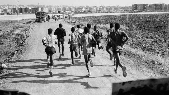 Así han entrenado para intentar correr el maratón en menos de 2 horas