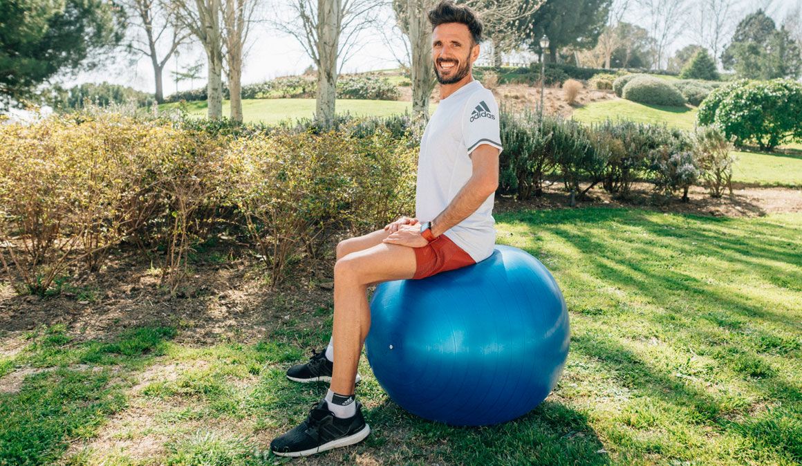 Mejor corredor con fitnessball: ejercicios para abdominales y equilibrio