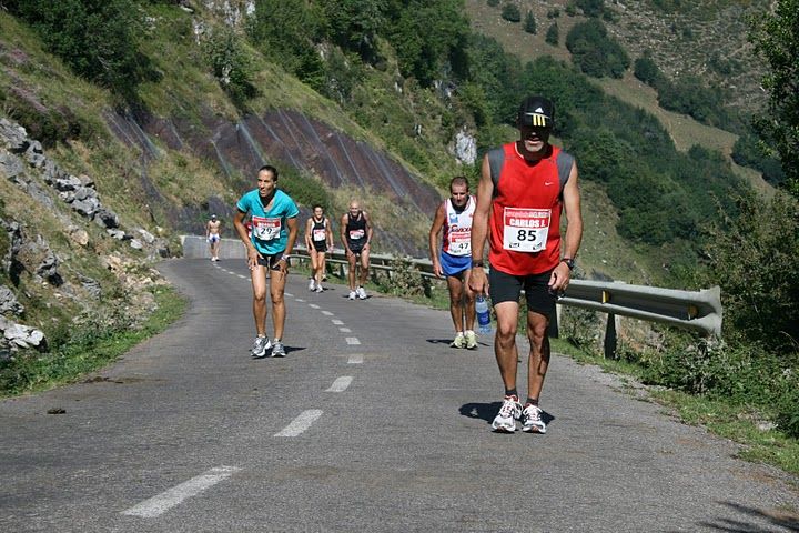El reto de la Subida al Angliru a pie o en bici