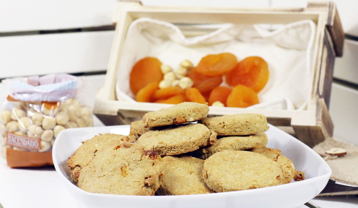 Galletas fitness de avena y orejones