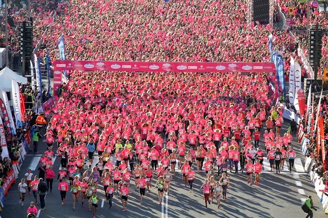 Janeth Becerra gana la Carrera de la Mujer por delante de 31.000 chicas