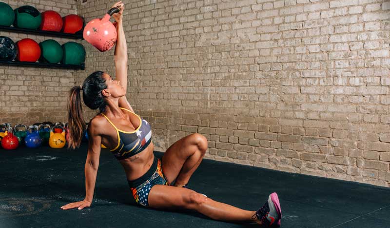 Porque tus abdominales también se entrenan de pie