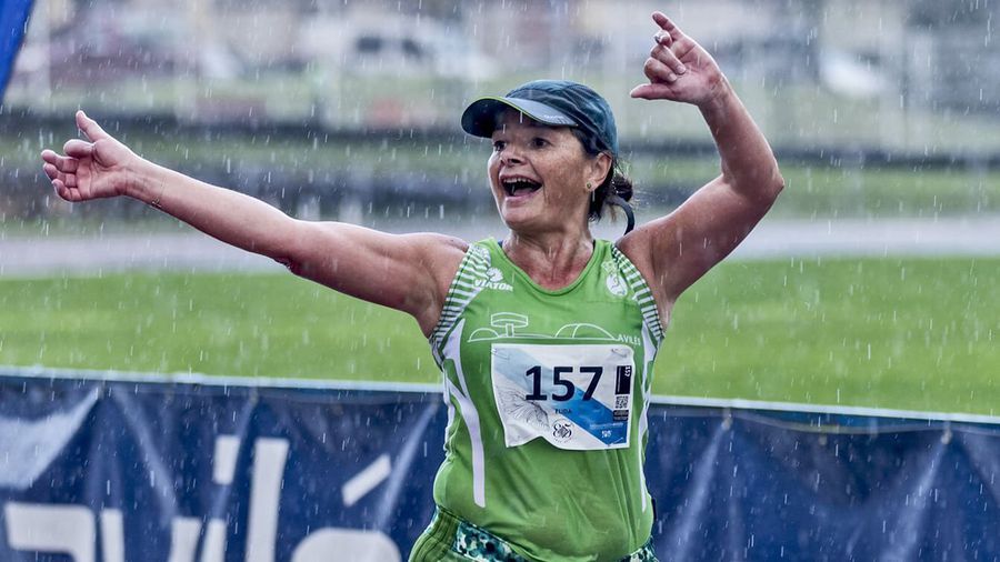 Una corredora muere al ser arrastrada por una ola mientras entrenaba