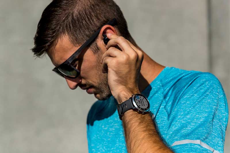 El primer Garmin con reproductor musical integrado