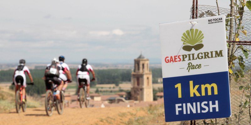 La carrera que une Madrid y Santiago en bici