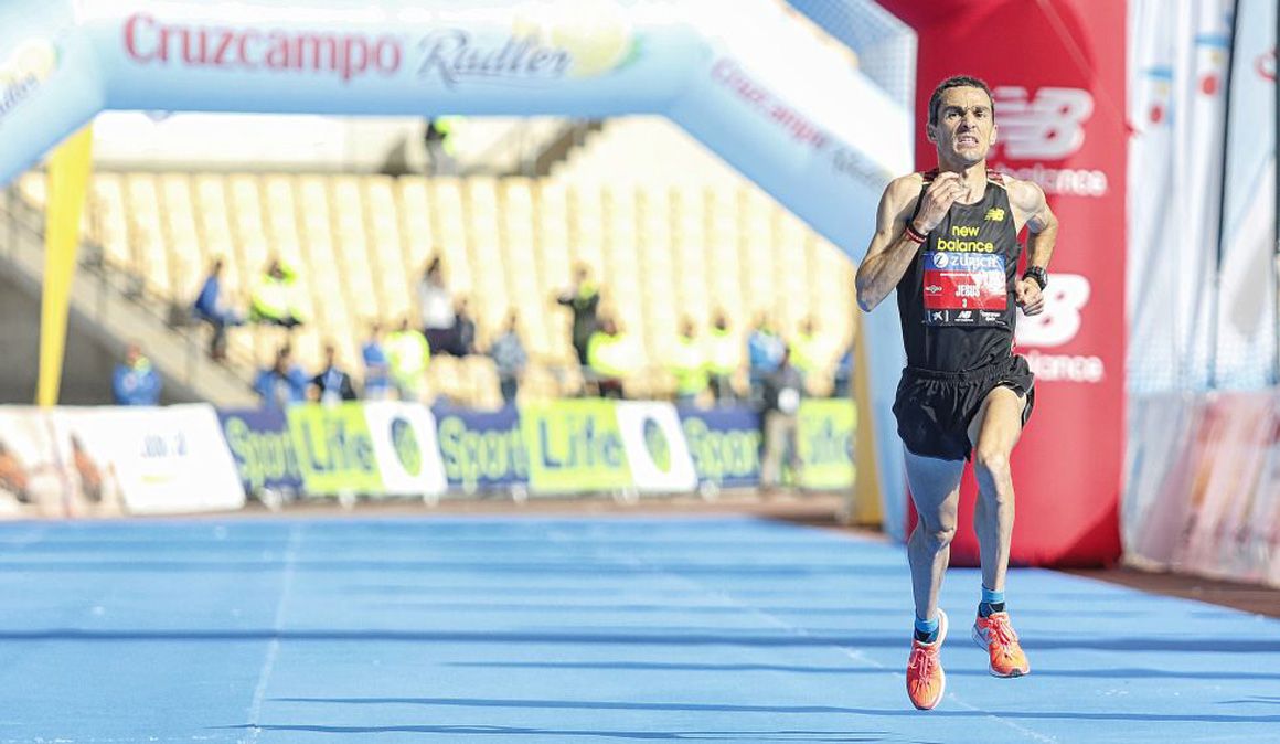 Jesús España prepara el reto del Zurich Maratón de Sevilla: "mi rodaje más largo son 34 kilómetros"