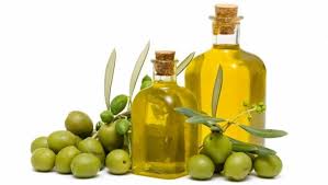 Por qué deberías tomar todos los días una cucharada de aceite de oliva de primera presión en frío