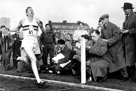 Ha muerto Sir Roger Bannister, el primer hombre que corrió la milla en menos de 4 minutos