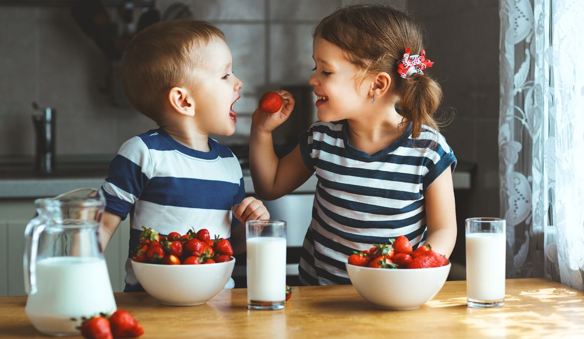 Nunca es demasiado pronto para que nuestros niños aprendan a comer de forma saludable.