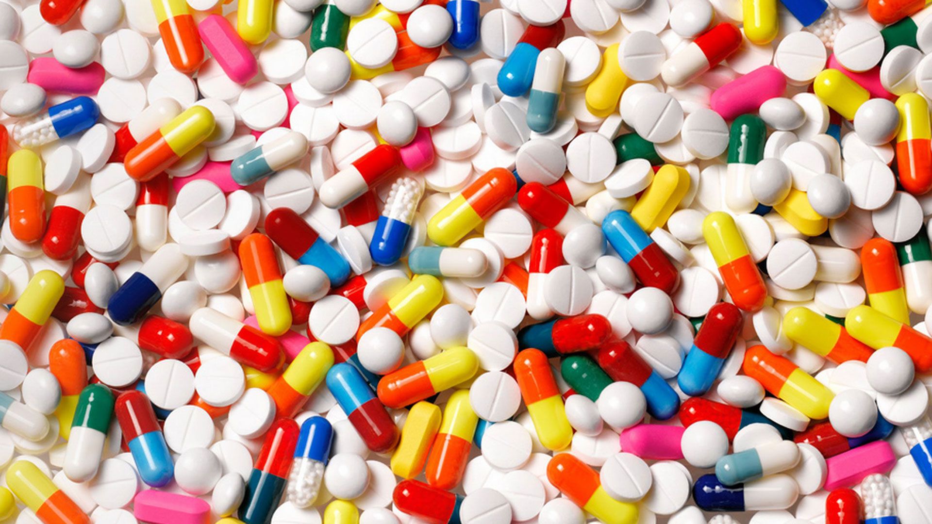 ¿Debemos cambiar nuestra dieta si estamos tomando medicamentos?