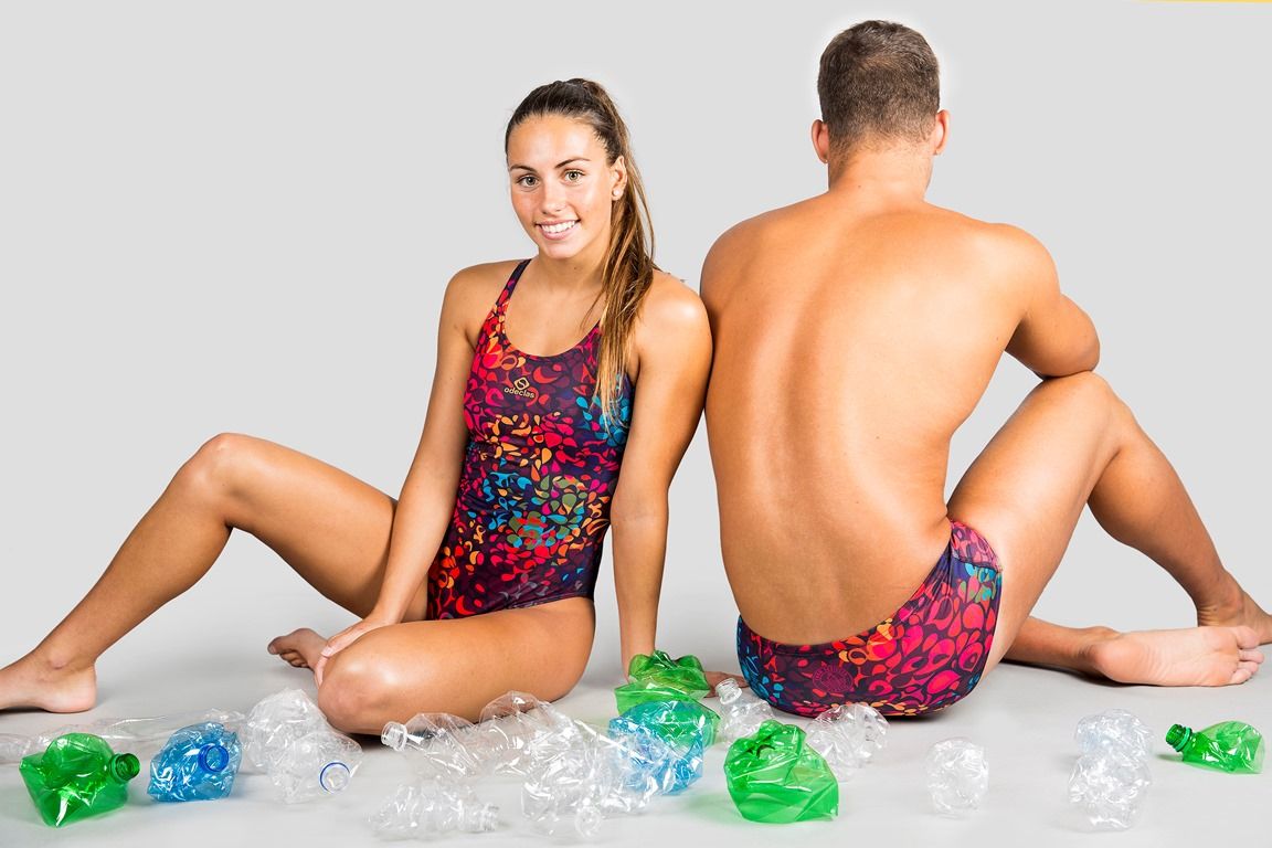 Los bañadores que nacen de botellas de plástico reciclado