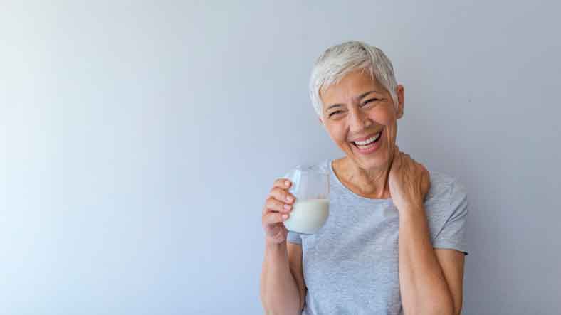 alimentacion menopausia vaso leche2