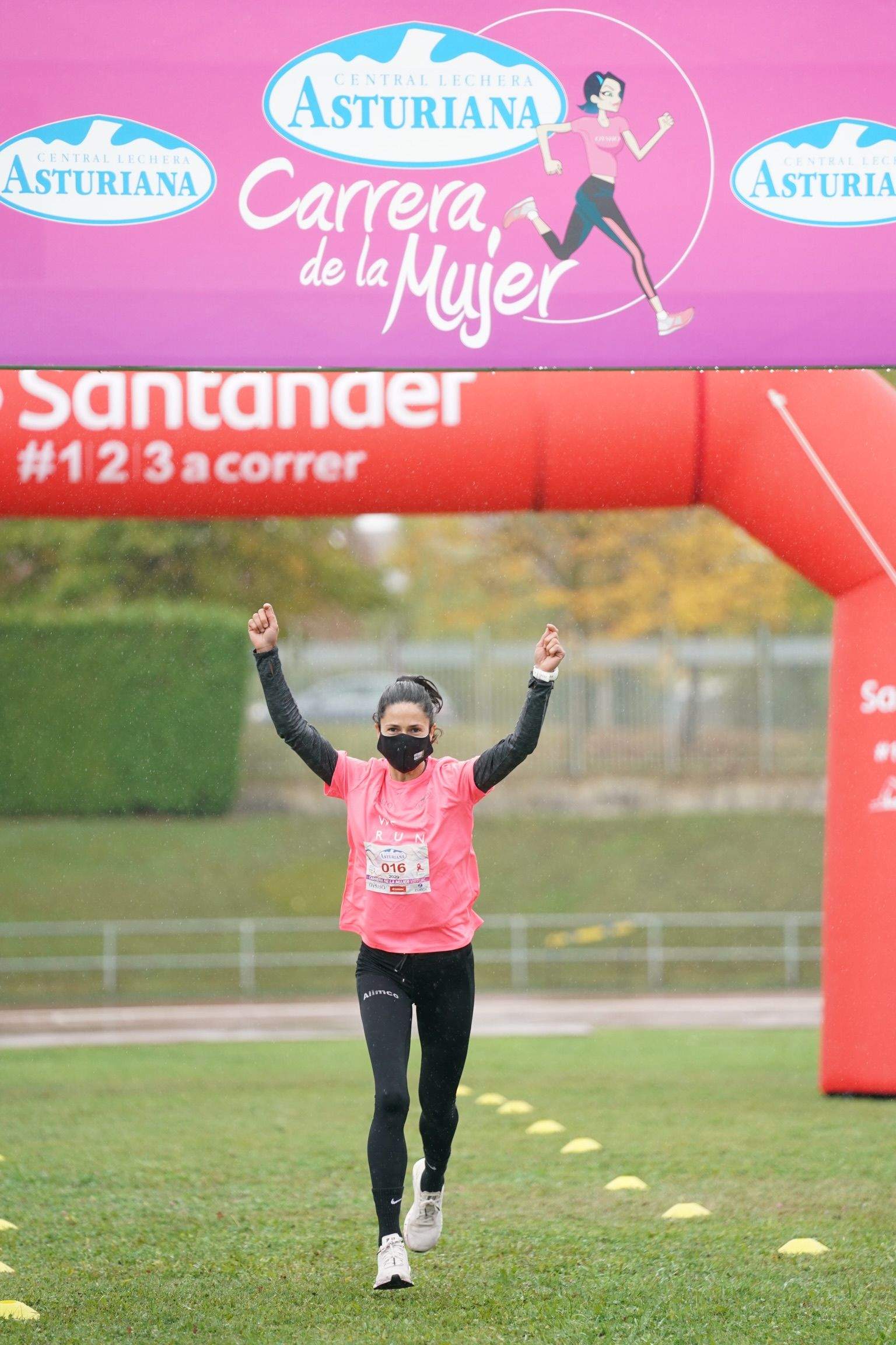 Elena Loyo en la Carrera de la Mujer Virtual de Vitoria - Gasteiz