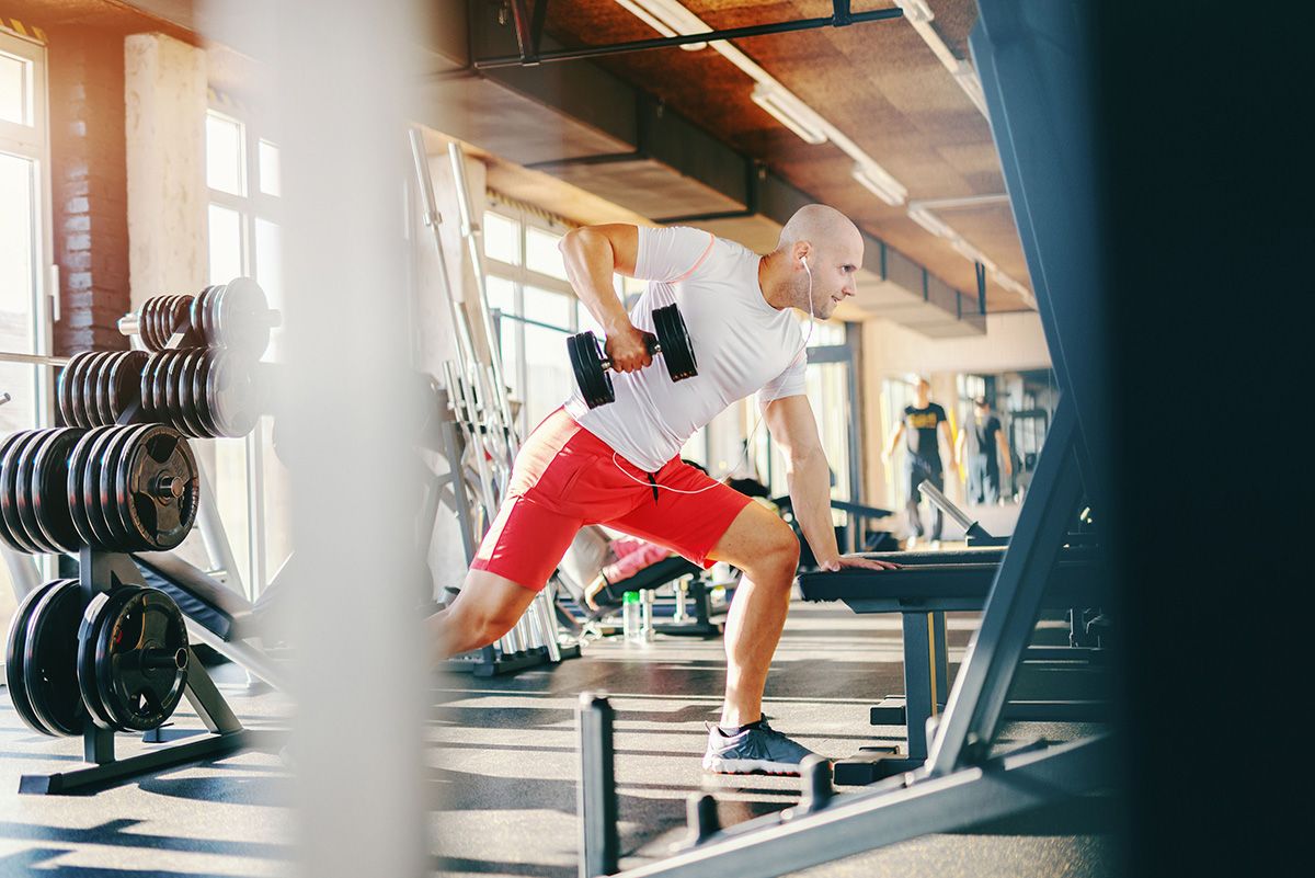 El contagio de COVID-19 en gimnasios es de solo un 0,28% del total en España (Foto: iStock)