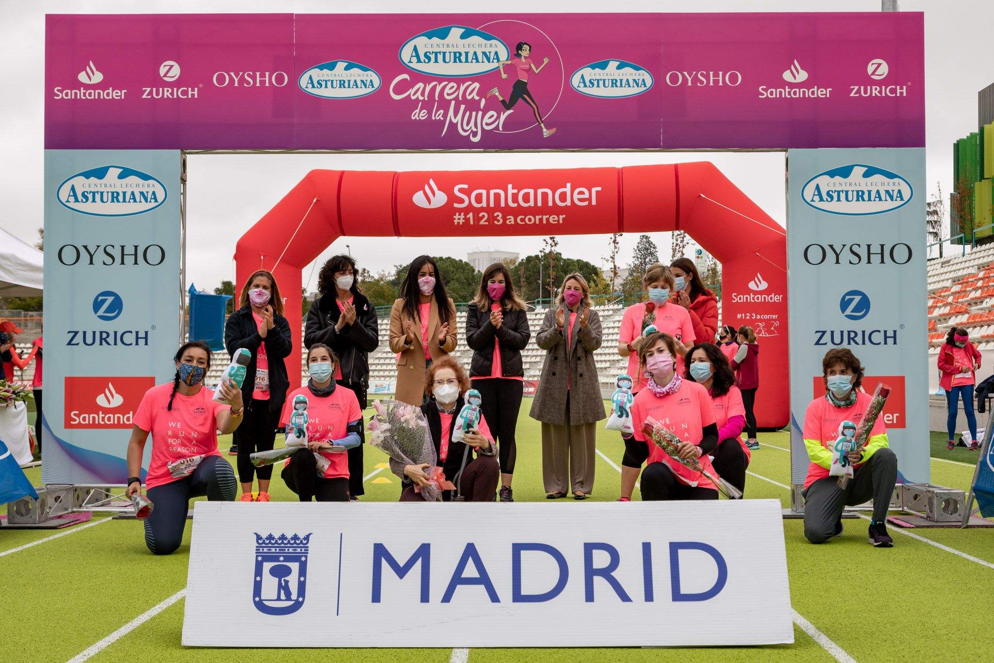 Homenaje a los sanitarios por su labor durante la pandemia