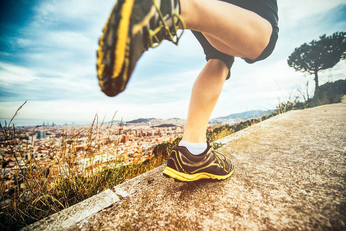 pies tobillos correr iStock 490430136 pies tobillos correr iStock 490430136