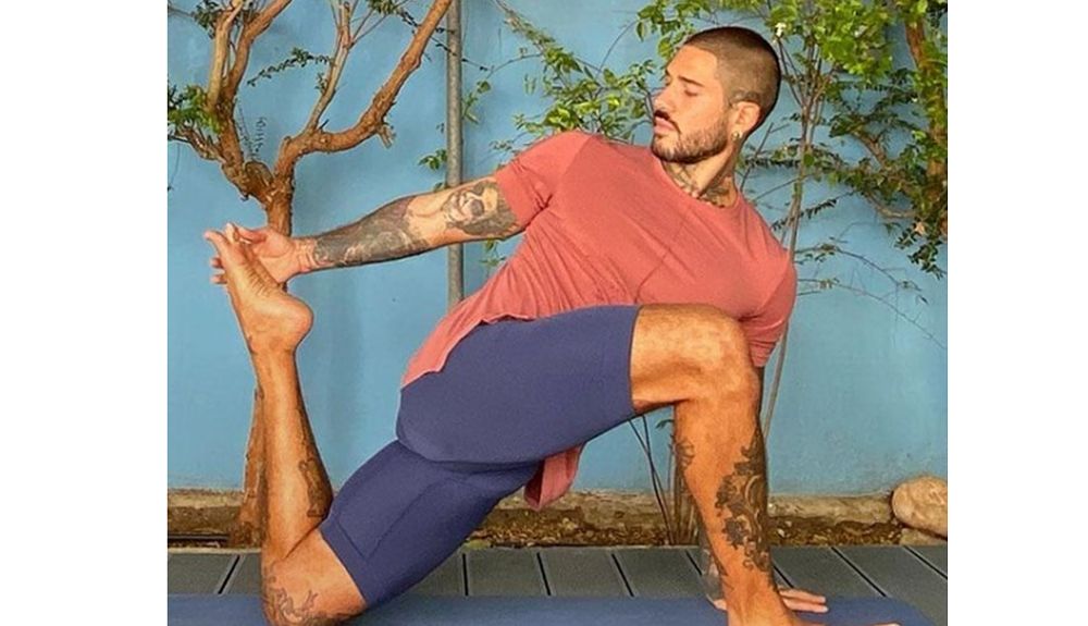 Fabian Domenech clases USC yoga hombres