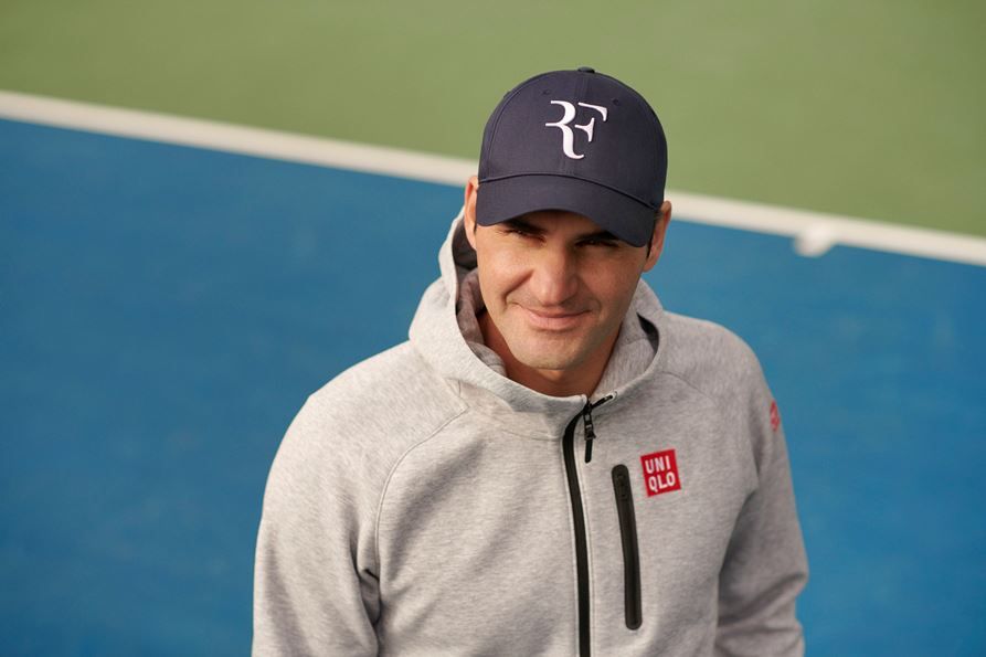 Uniqlo pone a la venta la colección de gorras de la leyenda del tenis suizo