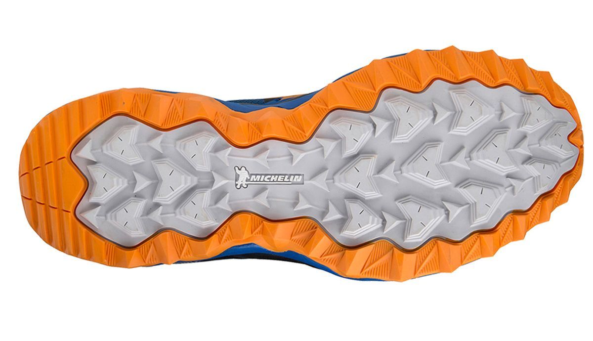 La suela de las Mizuno Mujin 7 va firmada por Michelin, toda una garantía. La suela de las Mizuno Mujin 7 va firmada por Michelin, toda una garantía.