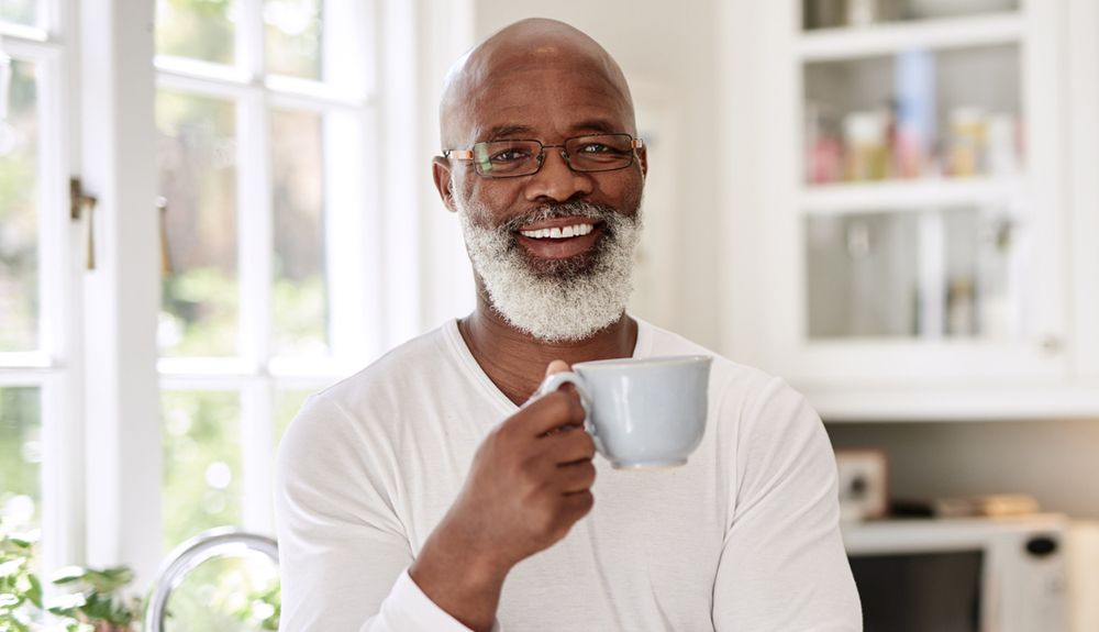 Beber más café parece reducir el riesgo del cáncer de próstata