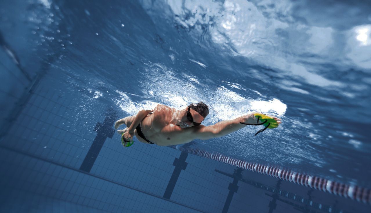 Palas de natación: ¿sabes usarlas bien?