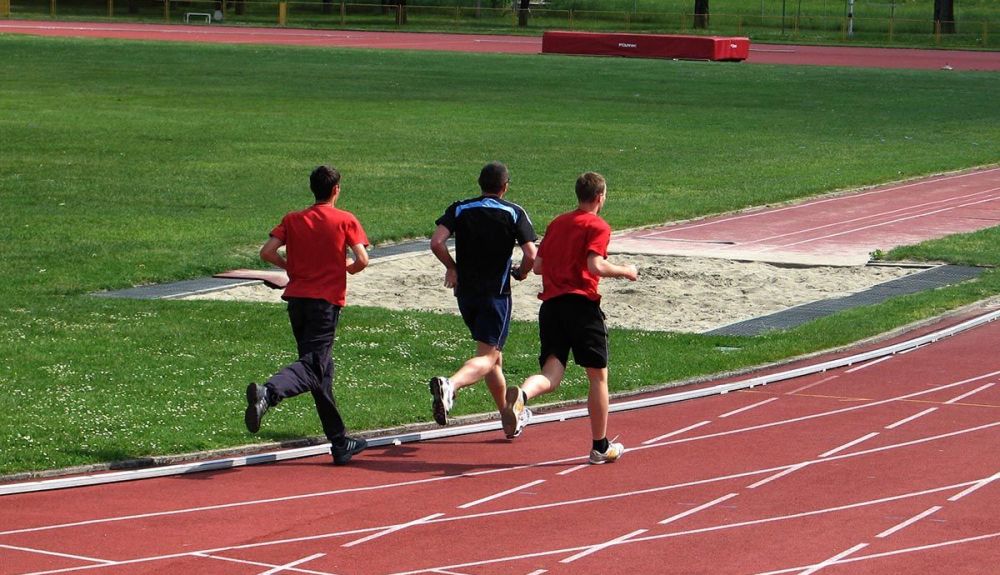 correr pista atletismo