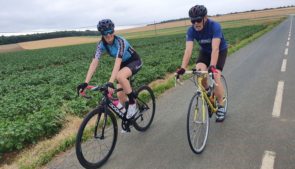 Enara Herran ciclismo con su padre Enara Herran ciclismo con su padre
