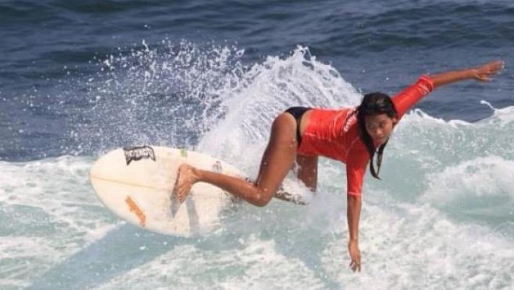Muere a los 22 años la surfista Katy Díaz tras ser alcanzada por un rayo