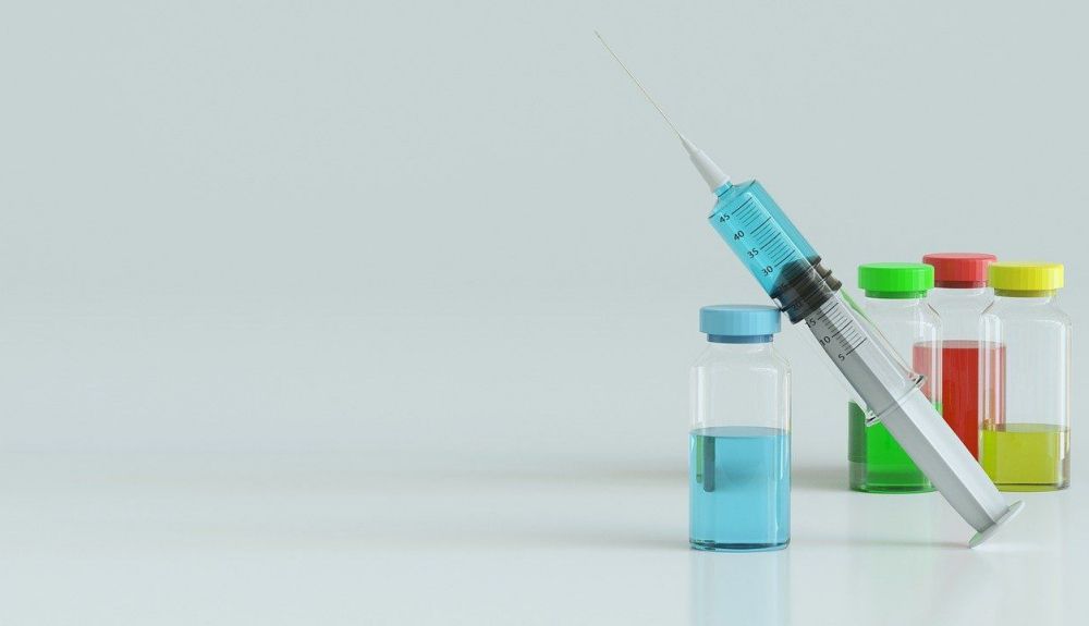 syringe 3359627 1280