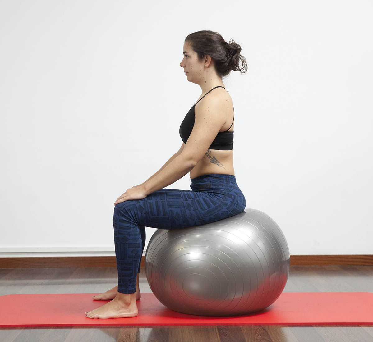 18. Contrac. Suelo Pelvico Sentada Fitball Correcta 9084 18. Contrac. Suelo Pelvico Sentada Fitball Correcta 9084