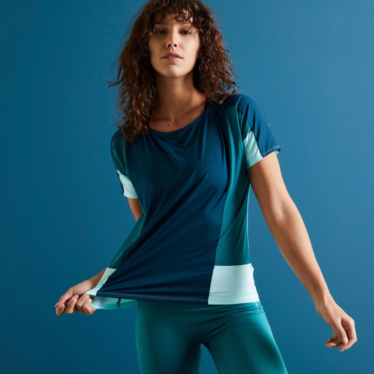 camiseta amplia fitness color block