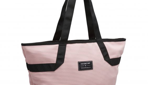BOLSO DEPORTIVO, INDISPENSABLE EN EL VESTUARIO. EN EL GIMNASIO O POR LA CIUDAD